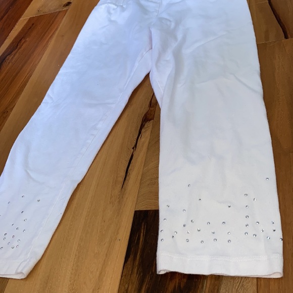 ARIZONA JEAN COMPANY RHINESTONE CROP LEGGINGS~ M - Picture 2 of 4